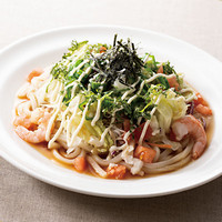 海老と山芋オクラのサラダうどん