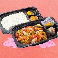 鶏肉と野菜の甘酢炒めランチ