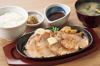 やみつきポークソテー定食【にんにくバター醤油】